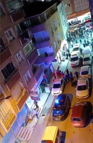 esenyurtta motosiklet kazasi sonrasi arbede TZzpYUdT.jpg